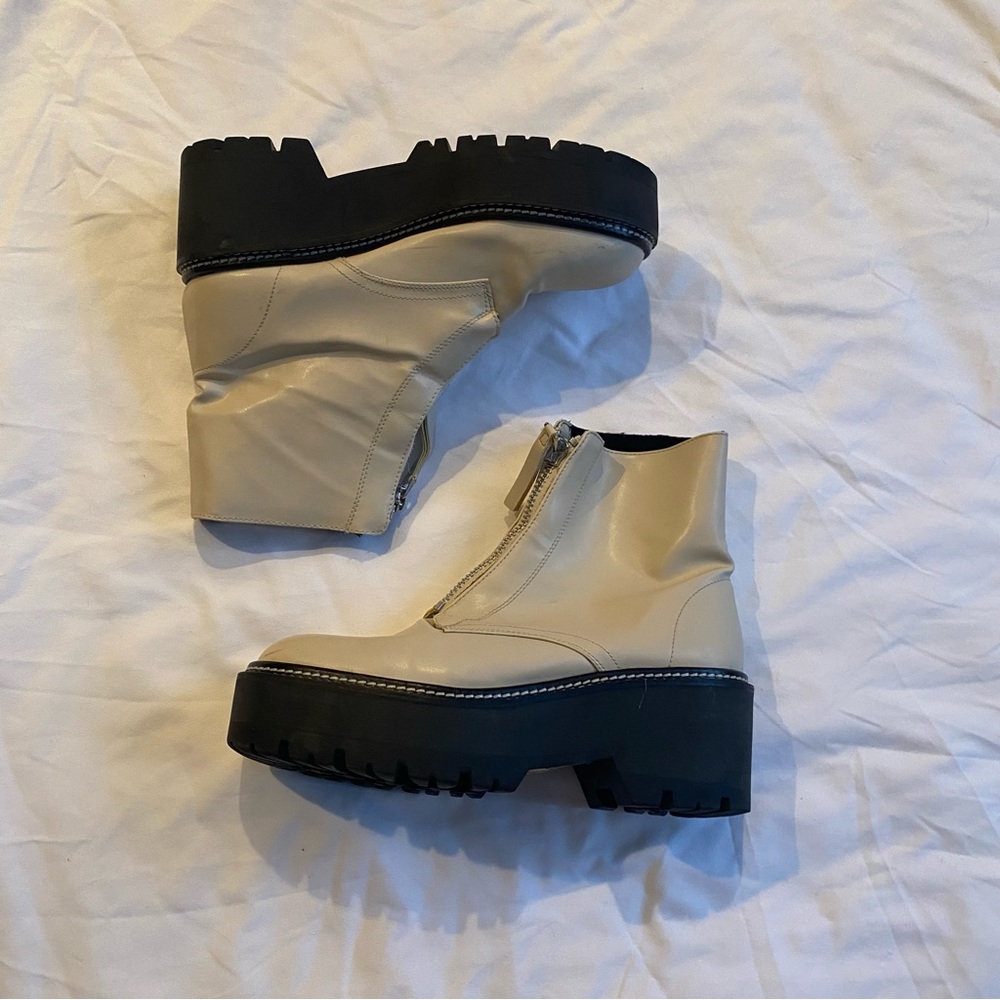 PLATFORM BOOTS